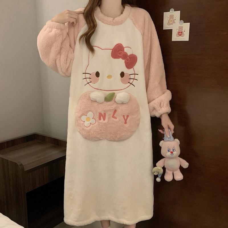 Winter Nightgown Hello Kitty W - مراجعة Summer Clothes وسعره