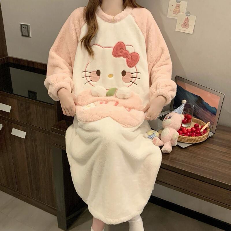 Winter Nightgown Hello Kitty W - مراجعة Summer Clothes وسعره