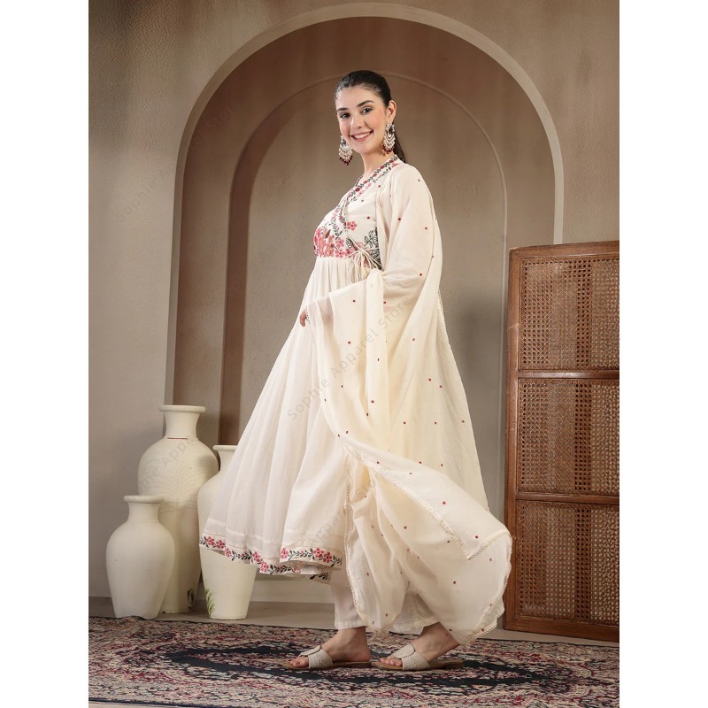 White Cotton Anarkali Kurti Se - مراجعة Summer Clothing Pakistan وسعره